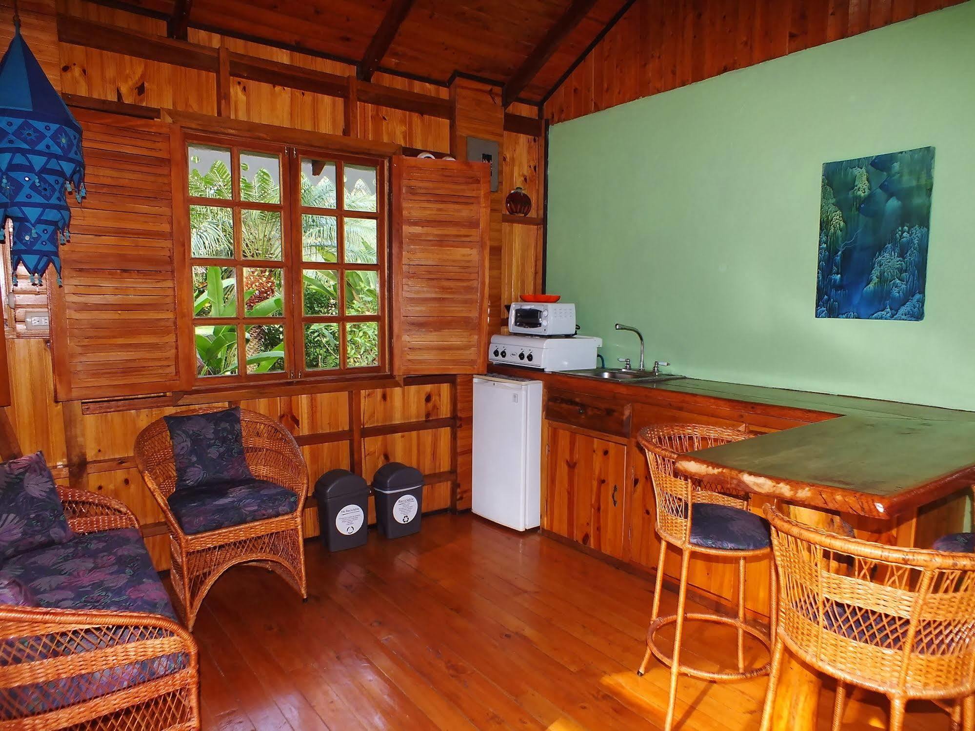 Ciudad Perdida Ecolodge Cahuita Buitenkant foto